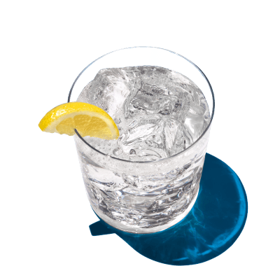 Stay fresh and cool with a glass of vodka tonic.